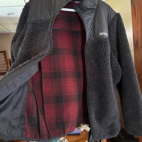 Women's Columbia Sherpa Jacket - Size Large - Picture 3 of 3